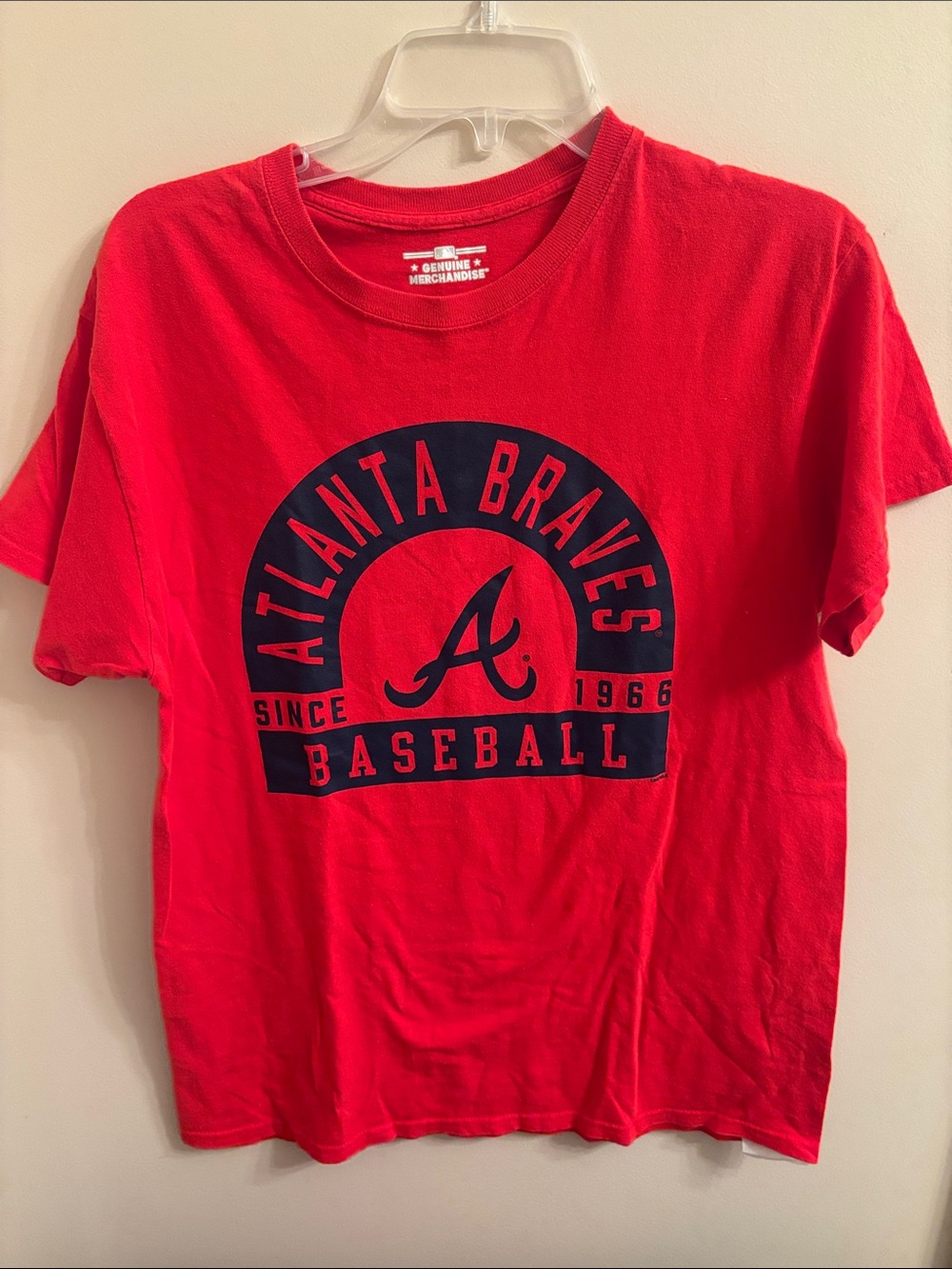 Genuine Merchandise Red Atlanta Braves Graphic Tee